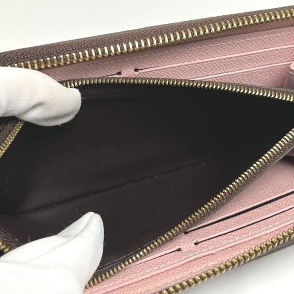 LOUIS VUITTON Brown Damier Wallet - Picture 8 of 9